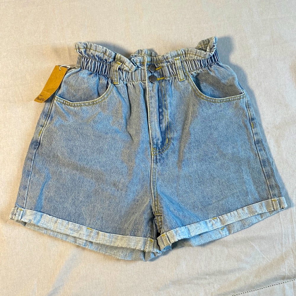 NWT high waisted denim paper bag shorts, size Medium.